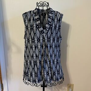 Jones New York sleeveless navy & white print top